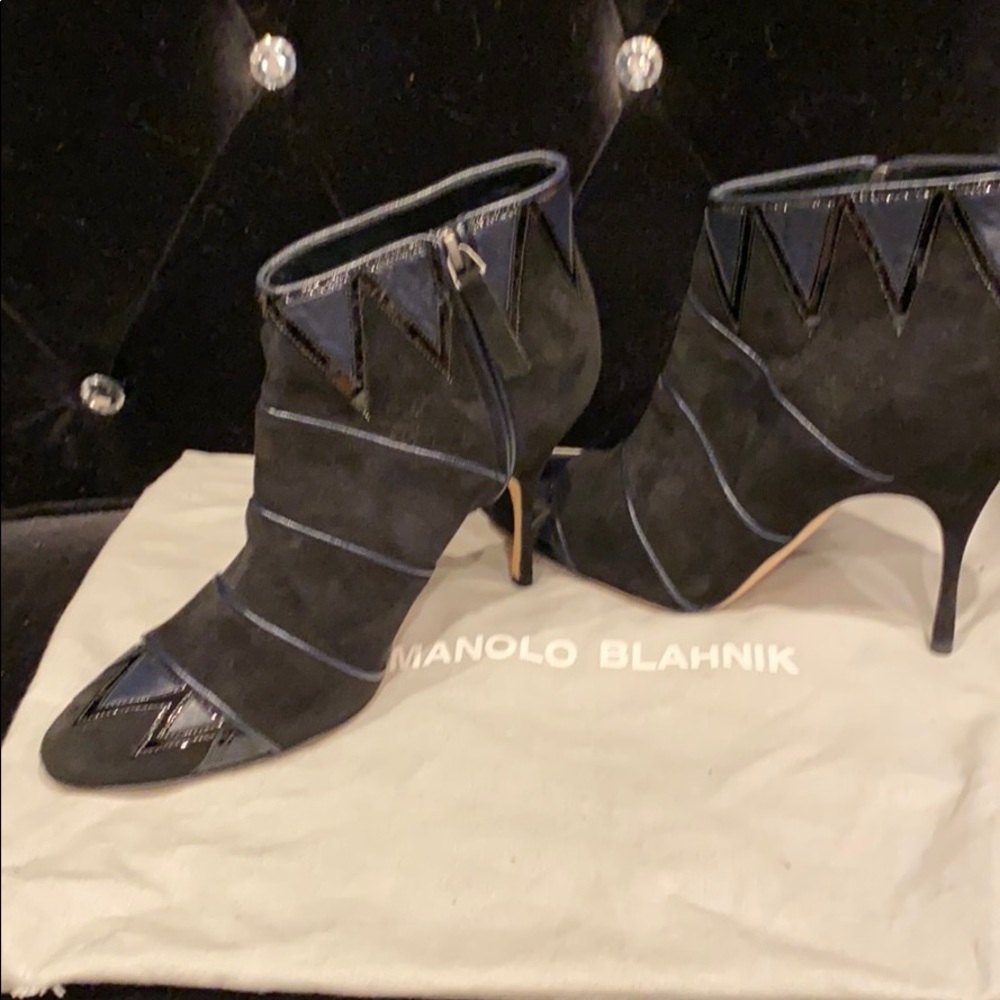 Manolo Blahnik Booties!!! - Picture 2 of 6